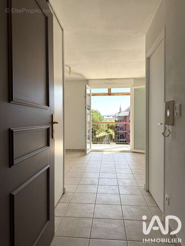 Appartement 41 m² à La Riviere-Saint-Sauveur  - photo 3