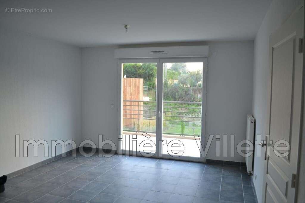 Appartement à LA COLLE-SUR-LOUP