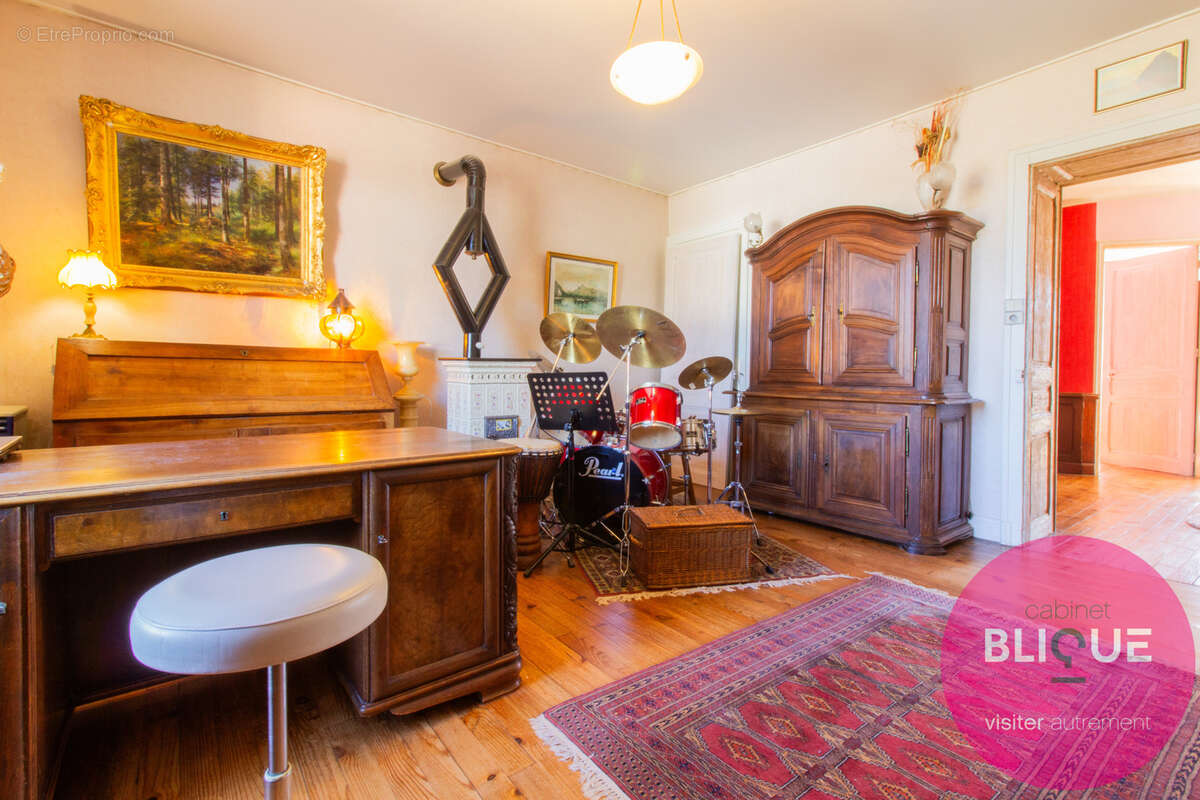 Maison à DOMEVRE-SUR-VEZOUZE