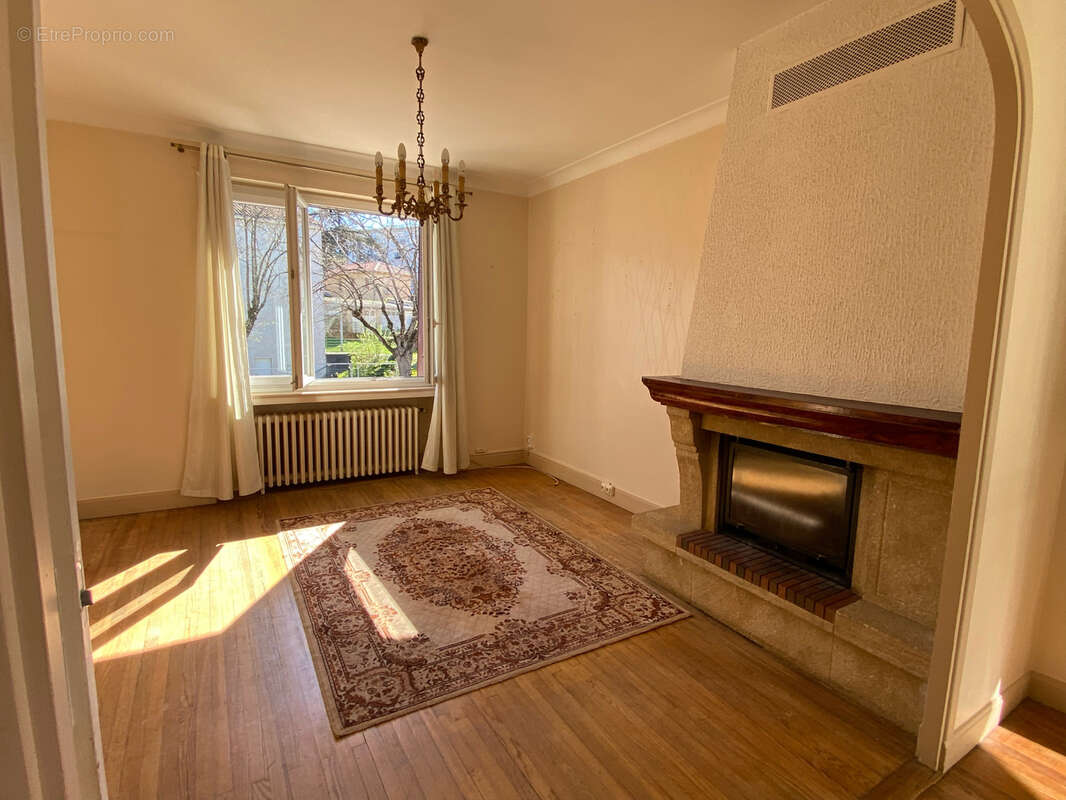 Maison à CLERMONT-FERRAND