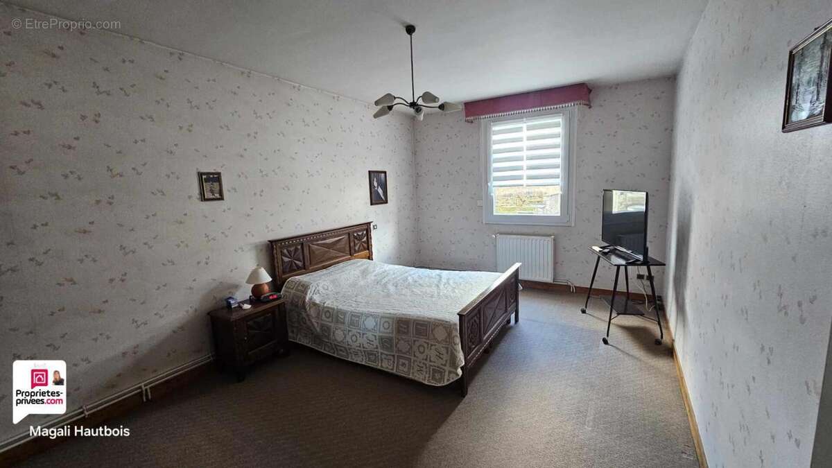 Maison à SAINT-HILAIRE-DU-HARCOUET