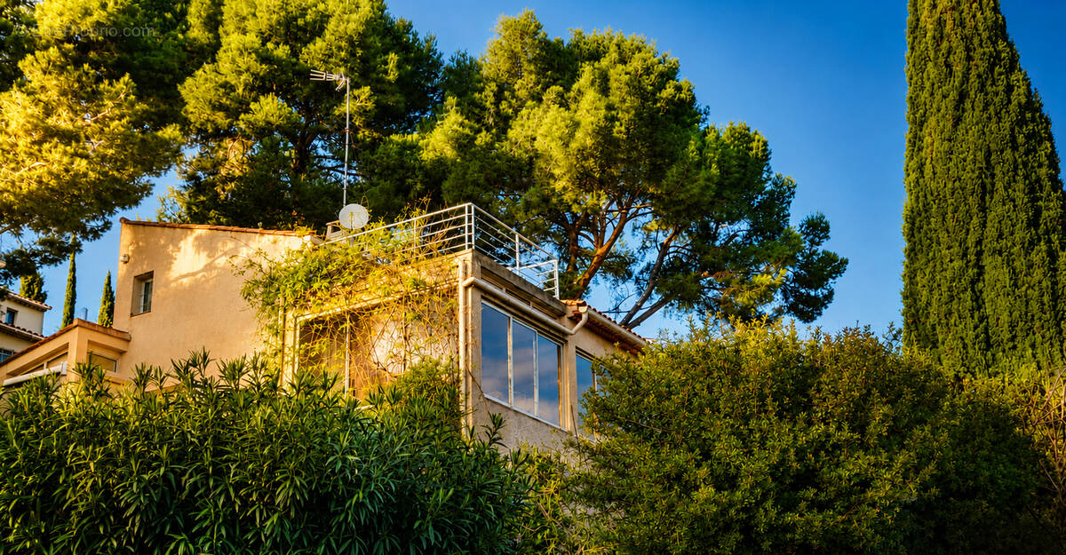 Maison à SAINT-MANDRIER-SUR-MER