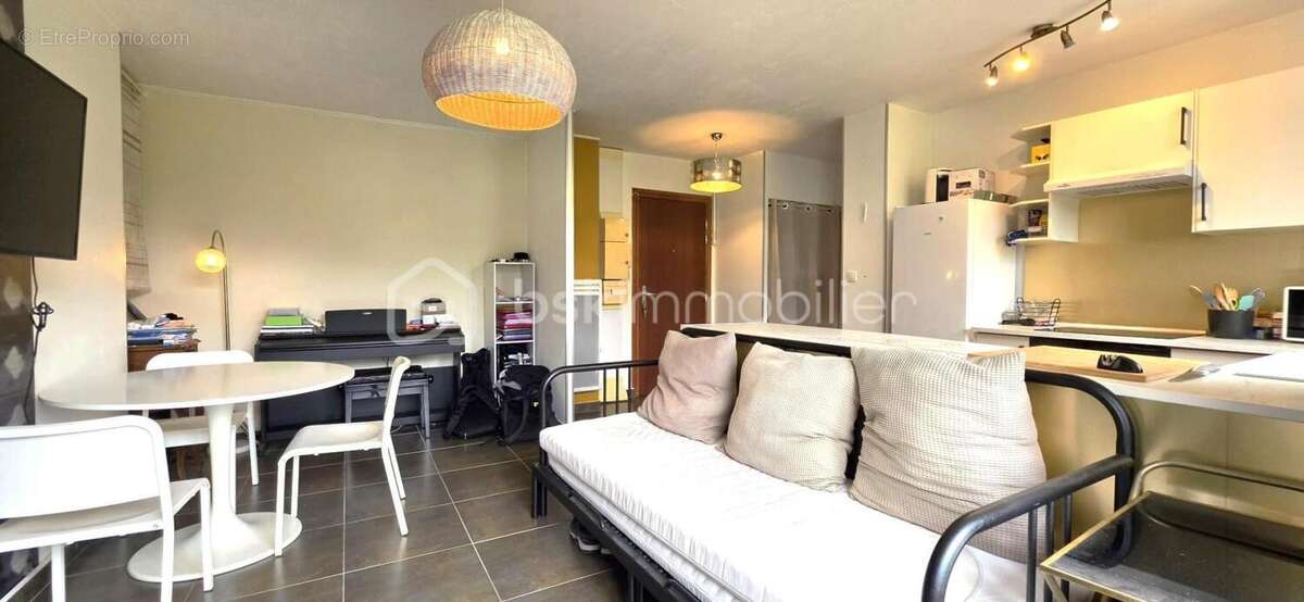 Appartement à FONTAINE