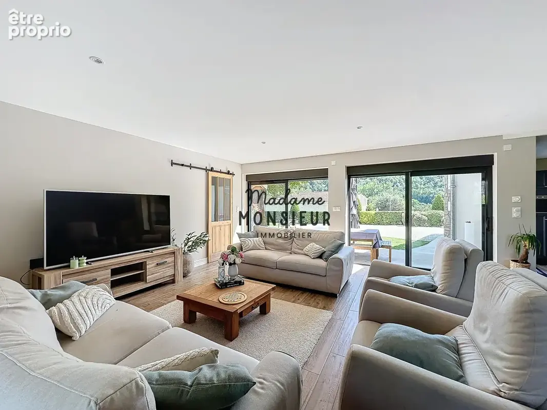 Propriété familiale 315 m 2 - photo 2