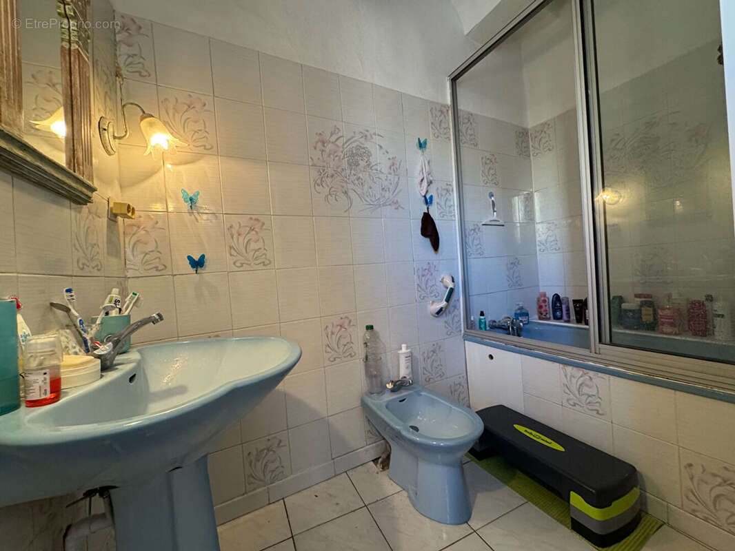 Appartement à GANGES