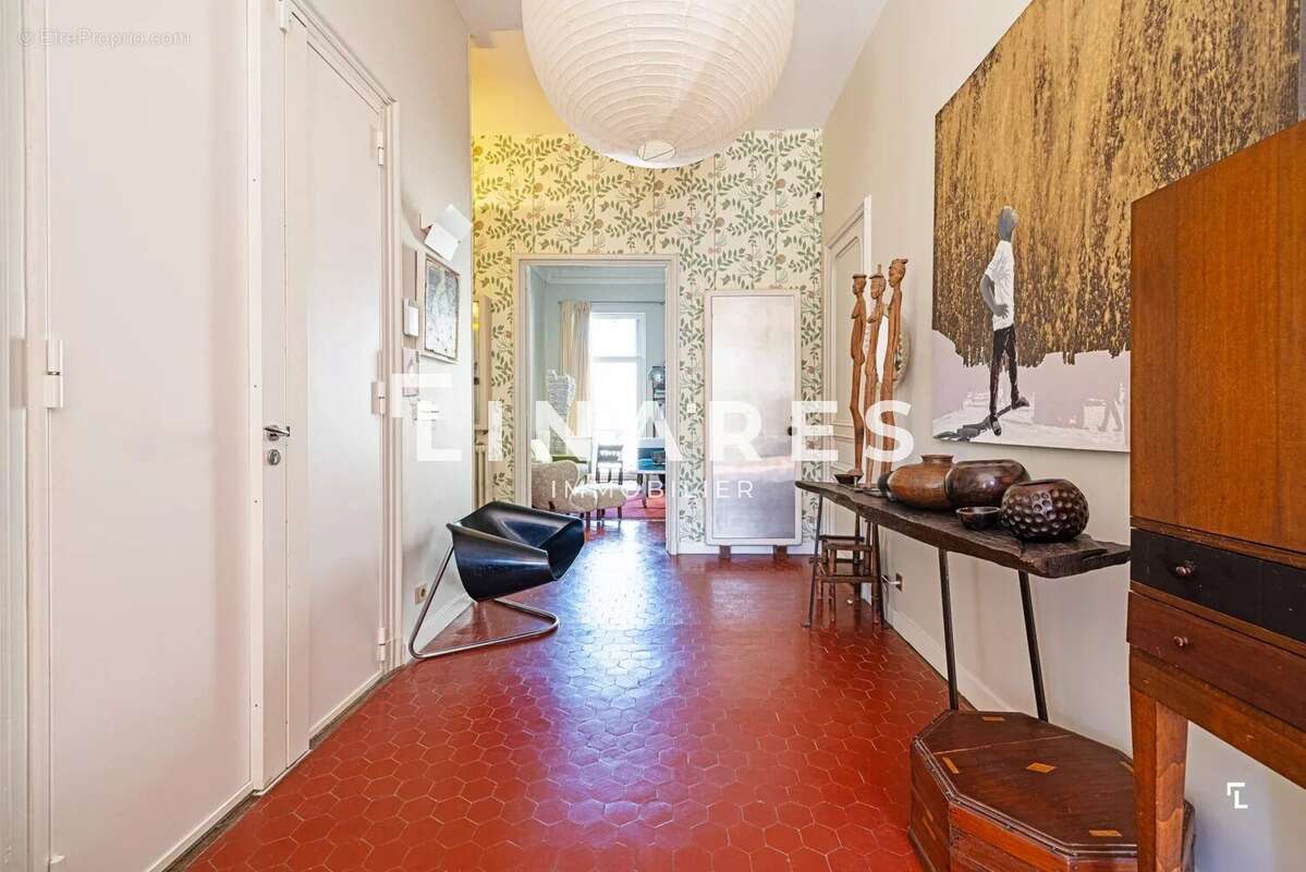 Appartement à MARSEILLE-6E