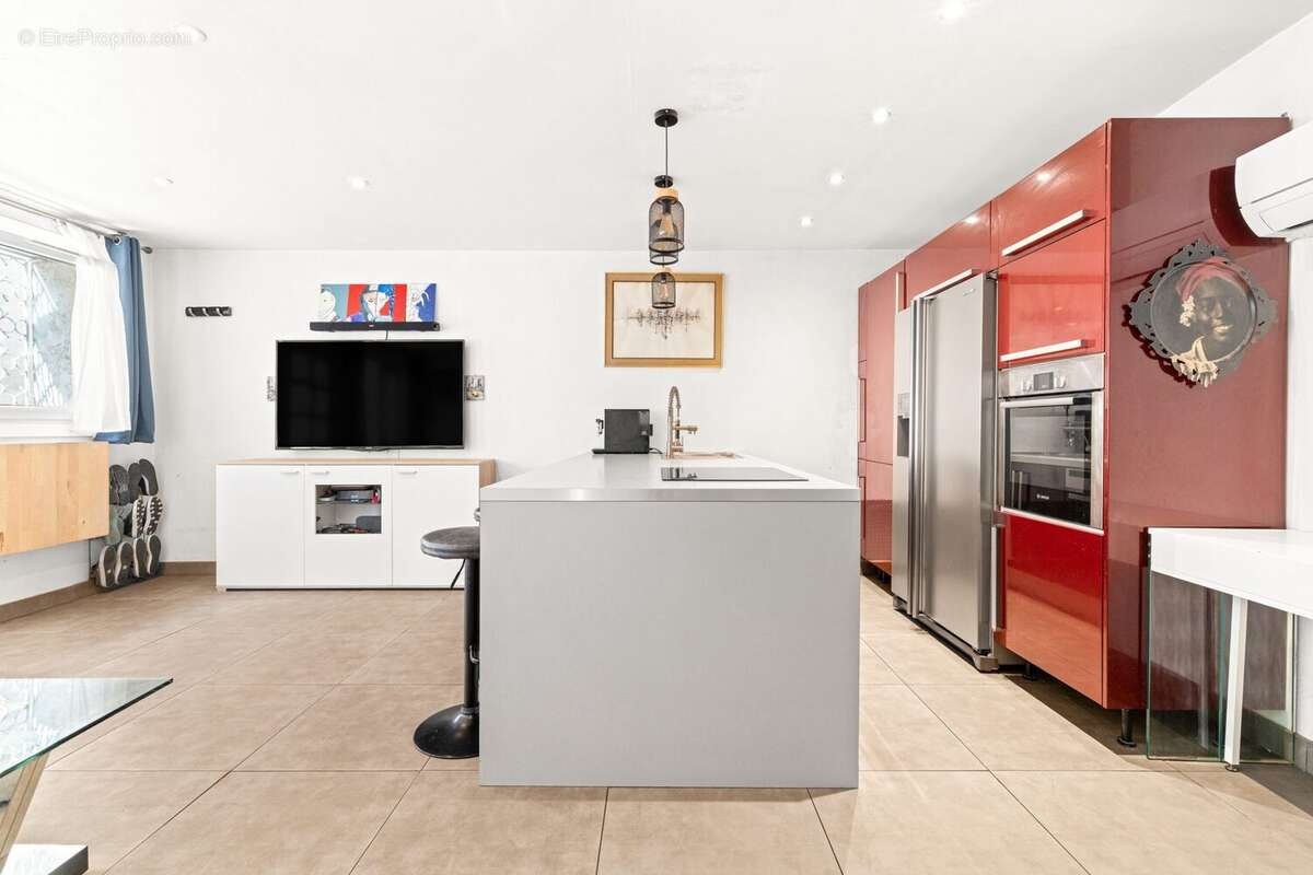 Maison 67 m² à Saint-Laurent-Du-Var  - photo 6