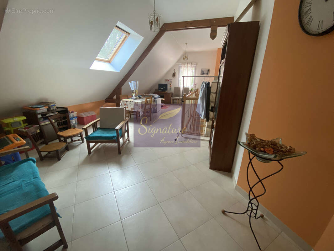 Maison Ruaudin - pièce de vie 70 m2 - 5 chambres - photo 5