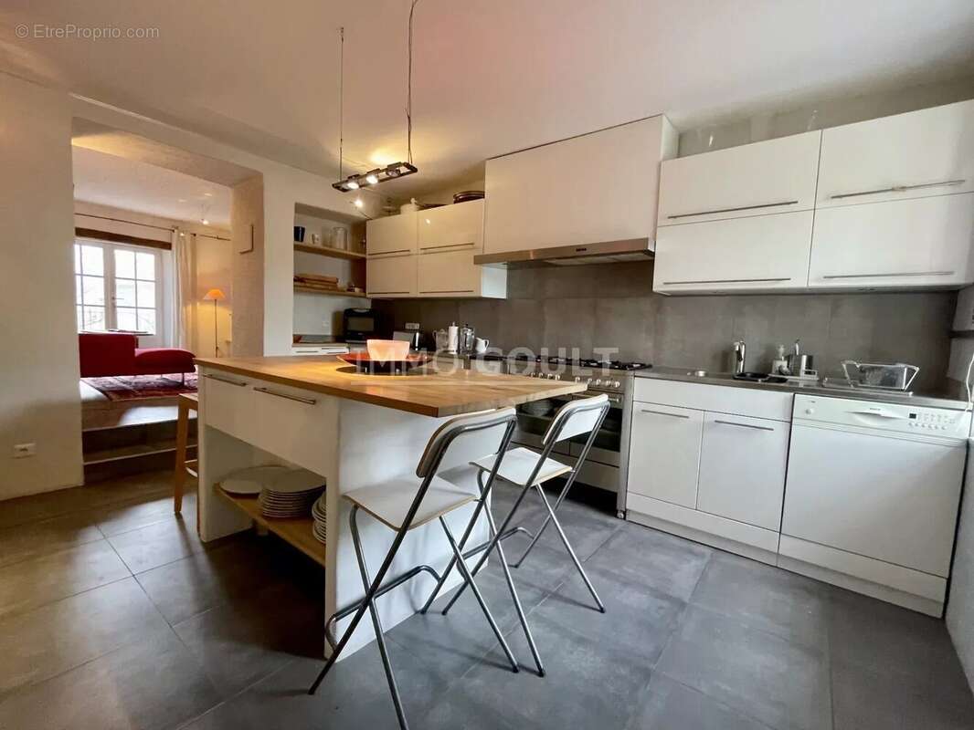 Maison à SAINT-SATURNIN-LES-APT