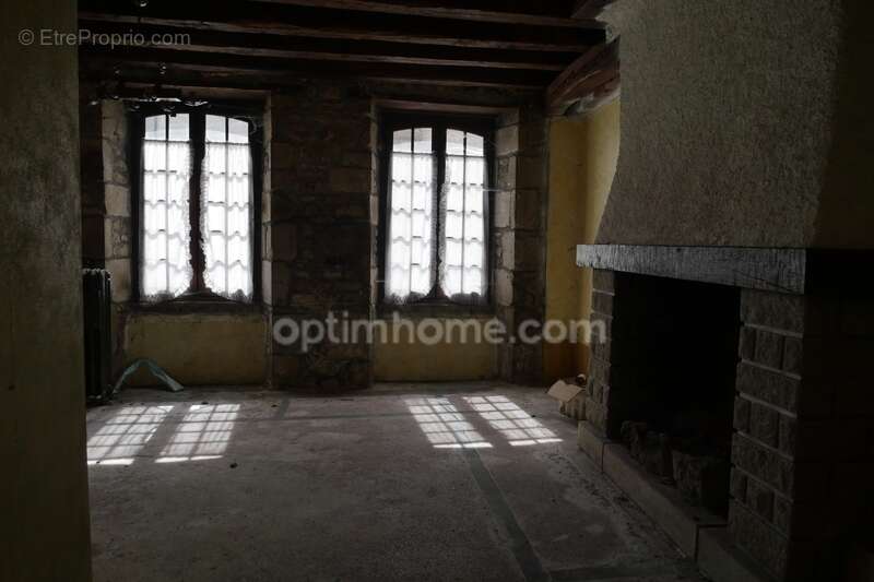 Maison à CHENERAILLES