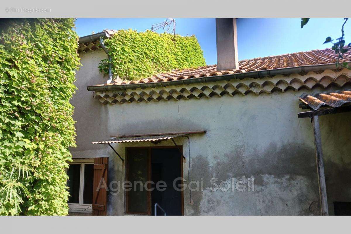 Maison à NISSAN-LEZ-ENSERUNE