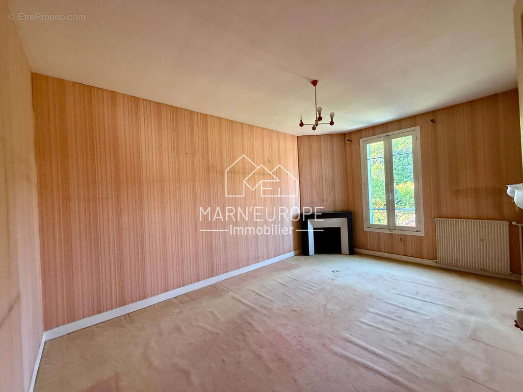 Maison à COUPVRAY