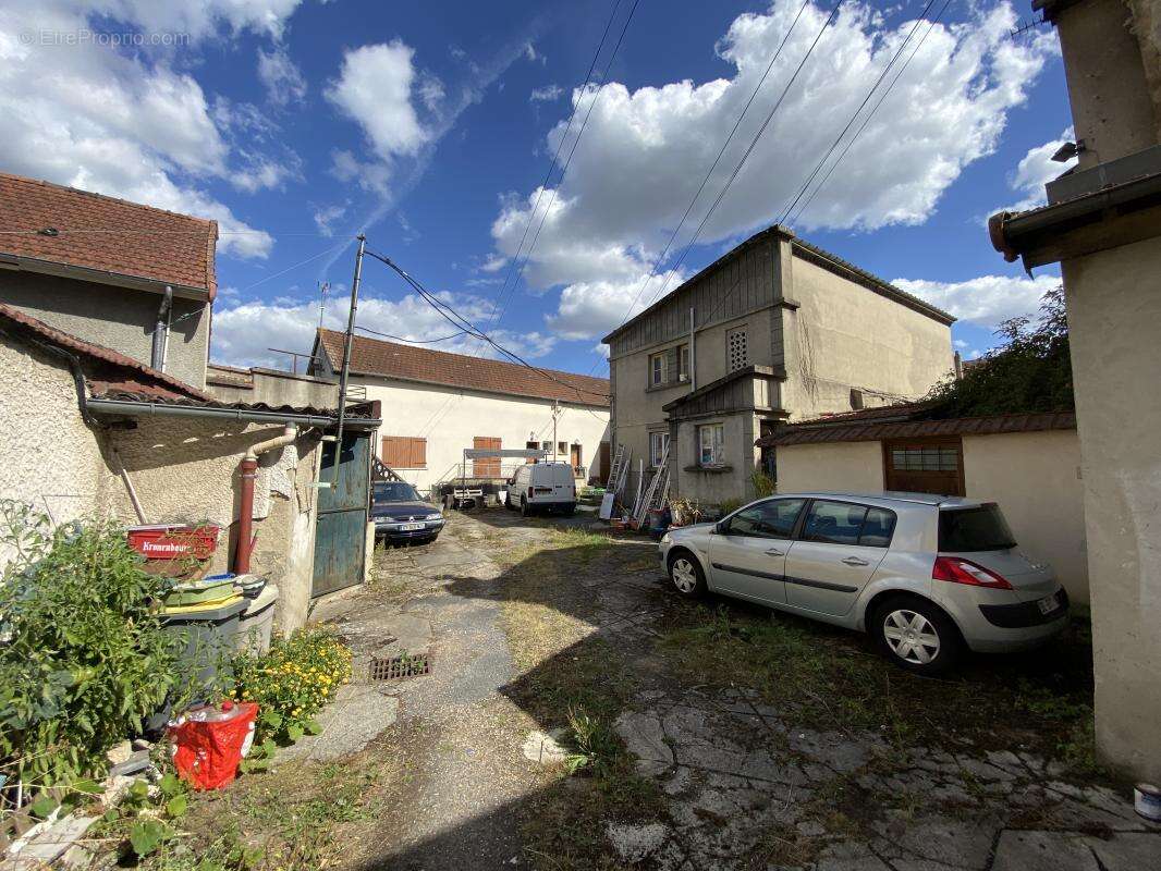 Maison à BONNIERES-SUR-SEINE