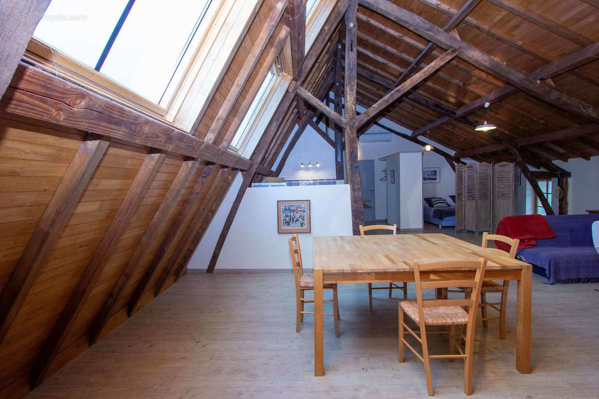 Elégante maison de maître avec potentiel commercial - photo 15