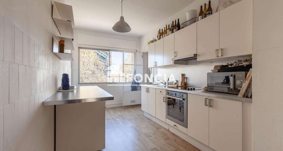 Appartement à MARSEILLE-8E