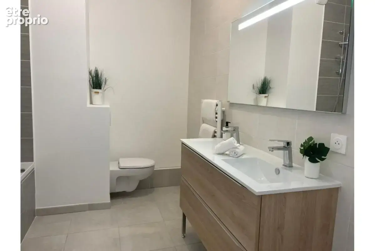 Appartement T3 de 75m² à Marseille 8e - photo 5