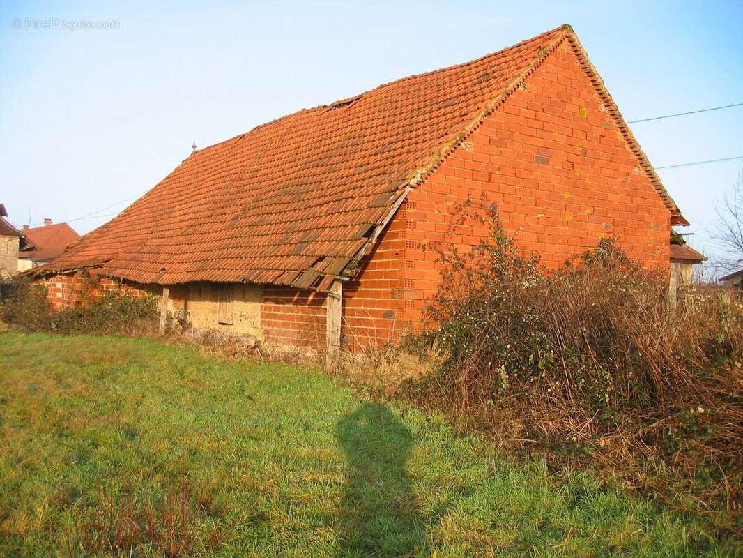 Photo 3 - Terrain à BLETTERANS