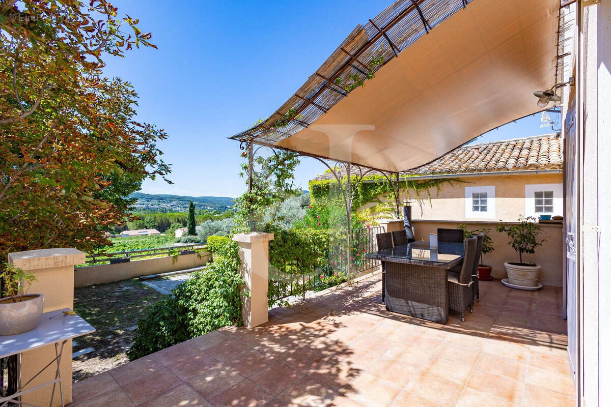 Maison à VAISON-LA-ROMAINE