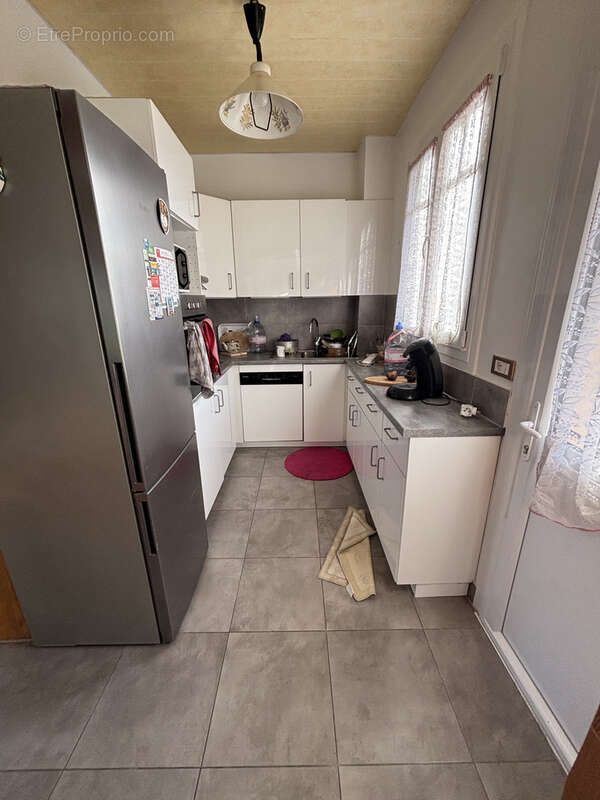 Maison à SAINTE-GENEVIEVE-DES-BOIS