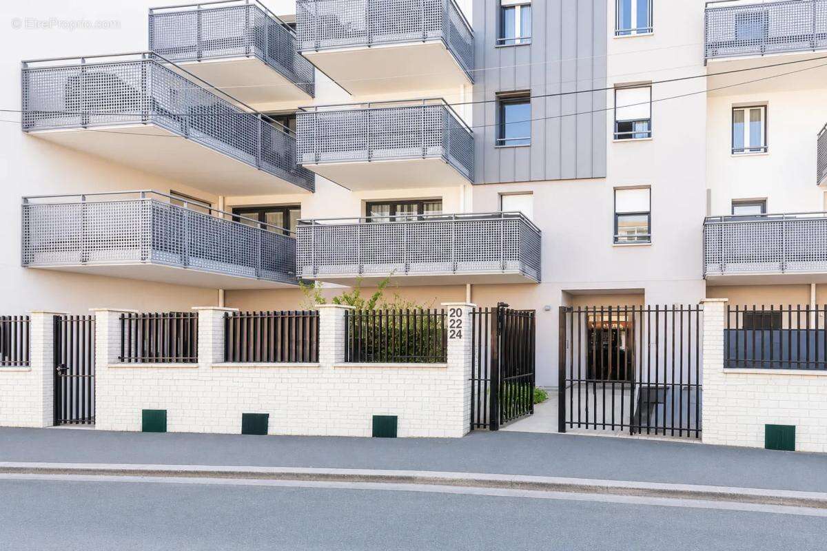 Appartement T3 lumineux avec terrasse à Villepinte - photo 11