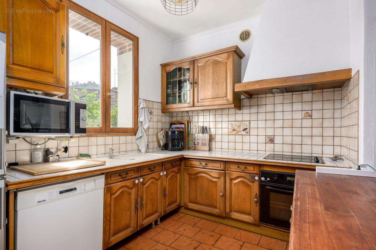 Secteur GATINOT - Maison 102.71 m² UTILES - 3 Chambres - Gare à pied - photo 5