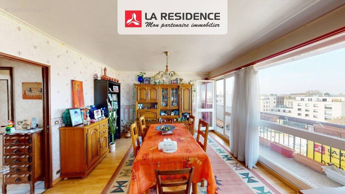 Appartement à LES MUREAUX