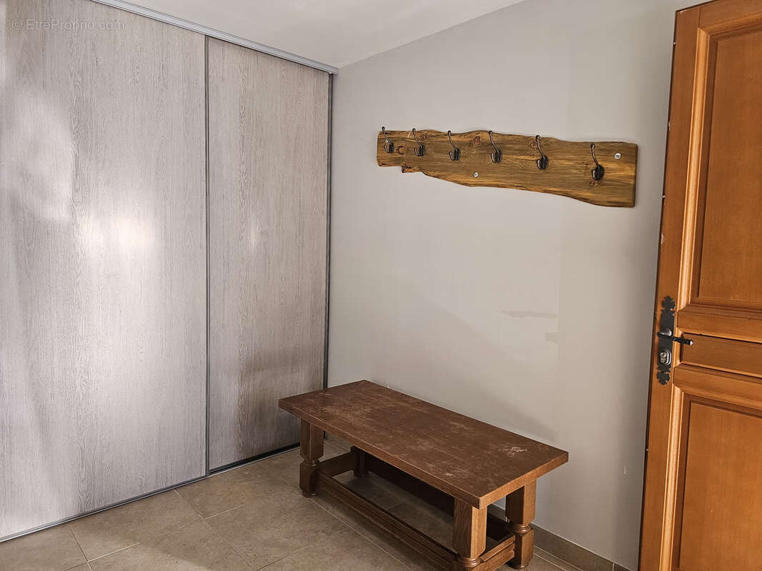 Appartement à CAILLE