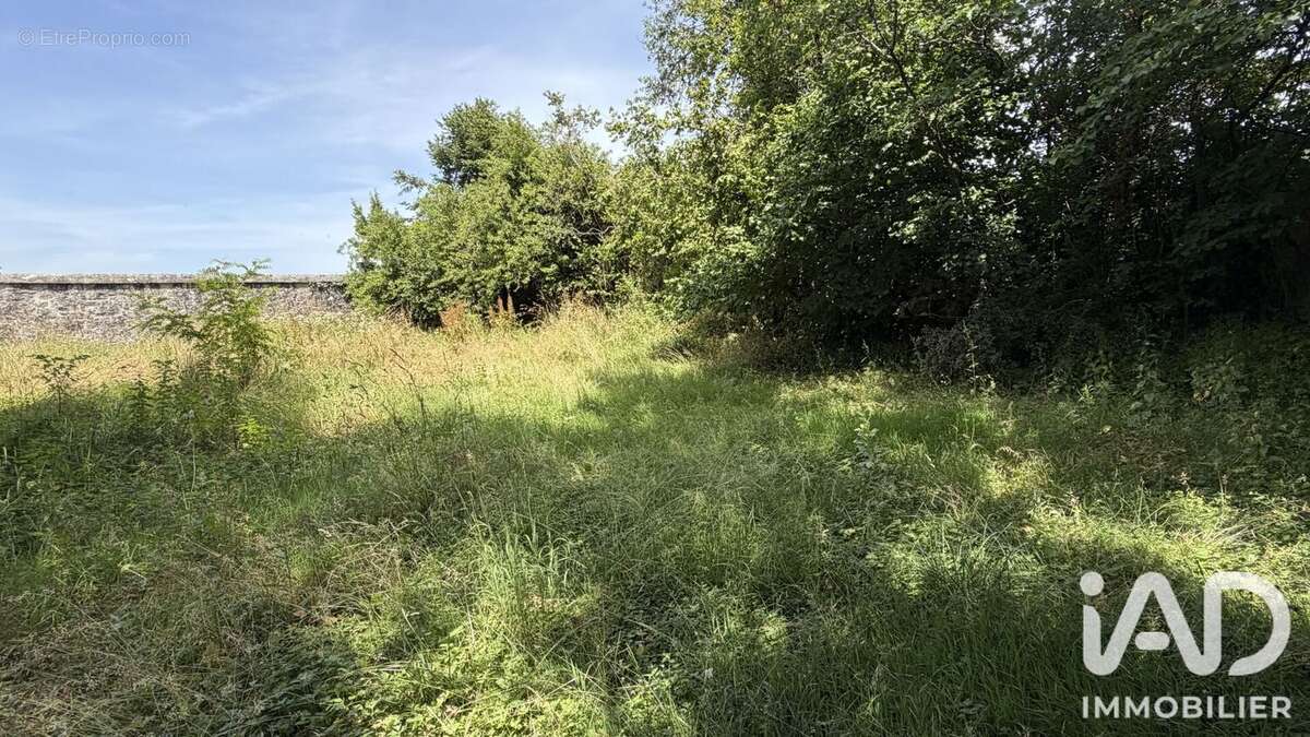 Maison 74 m² à Asprieres  - photo 7