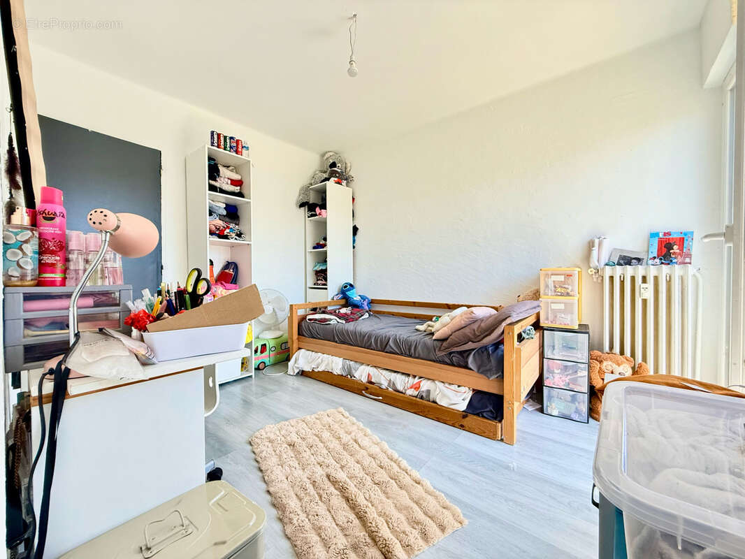 Appartement à SIX-FOURS-LES-PLAGES