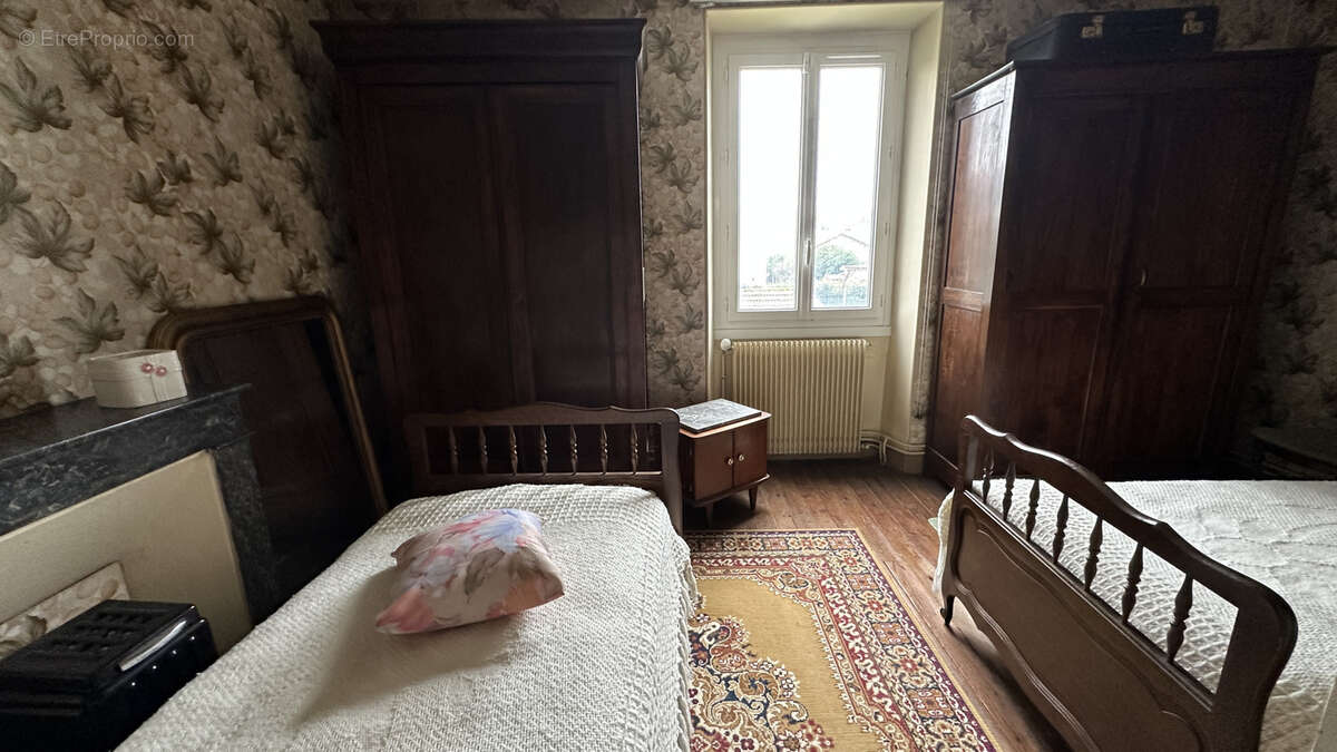 Maison à MAROLLES-EN-HUREPOIX