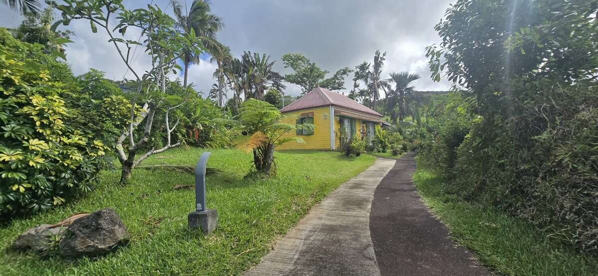 Maison à SAINT-BENOIT