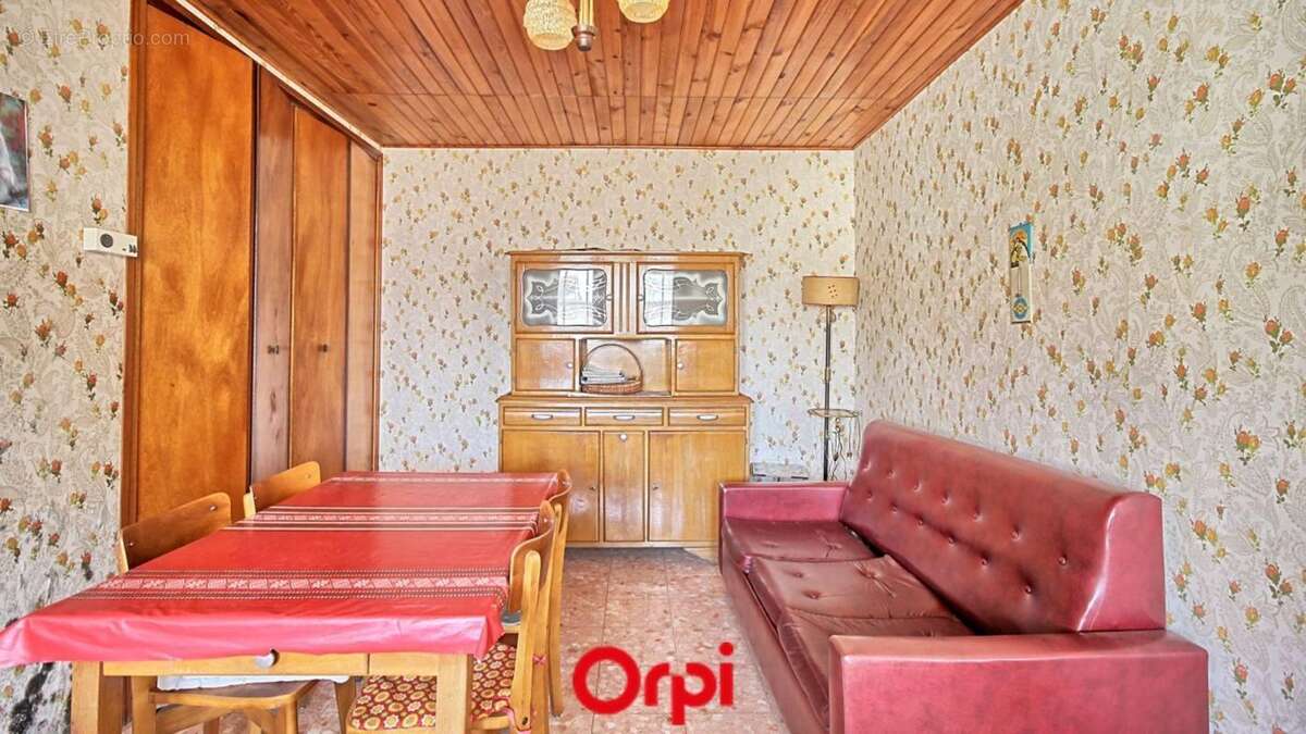 Maison à LACHELLE