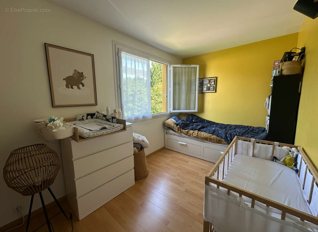 Appartement à BIEVRES