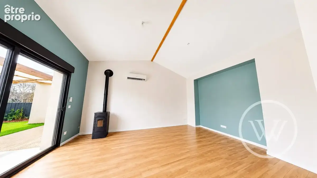 Maison 115 m² à Saint-Clair-Du-Rhone  - photo 1