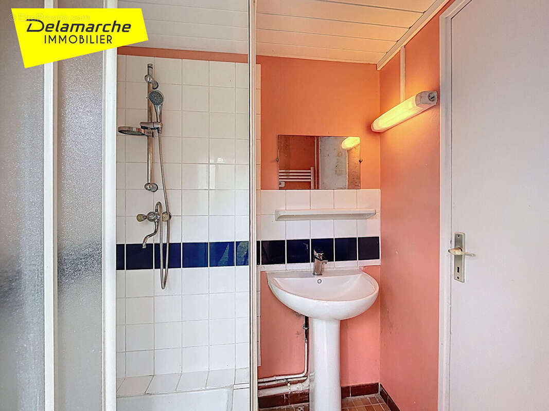 A VENDRE maison Montpinchon  8 pièces. - photo 16
