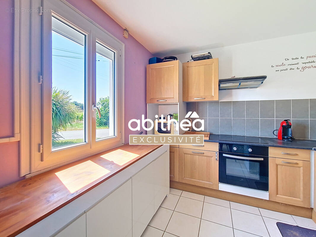 Maison à JARNAC-CHAMPAGNE