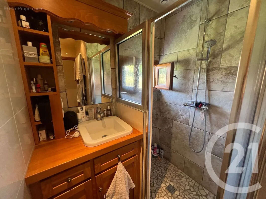 Maison 131 m² à Reilhac  - photo 10