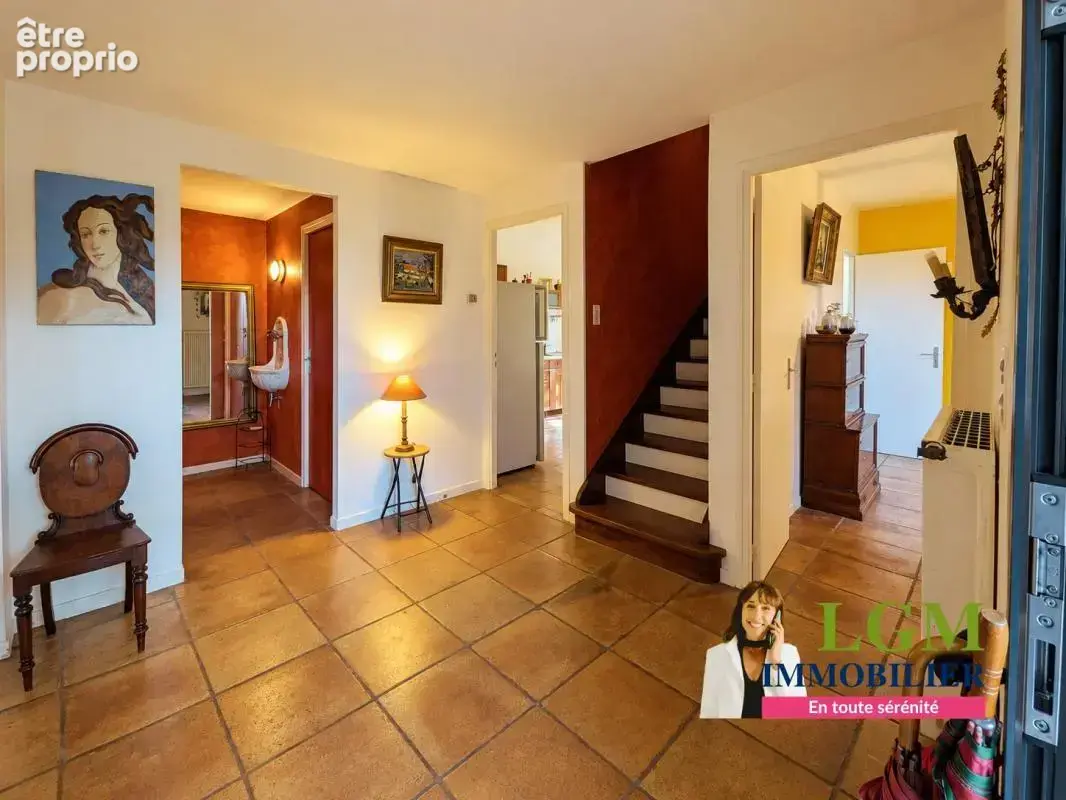 Maison 160m² - 5 chambres avec jardin et garage sur un terrain de 490m² - photo 9