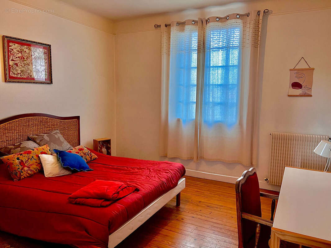Appartement 77 m² à Pau  - photo 3