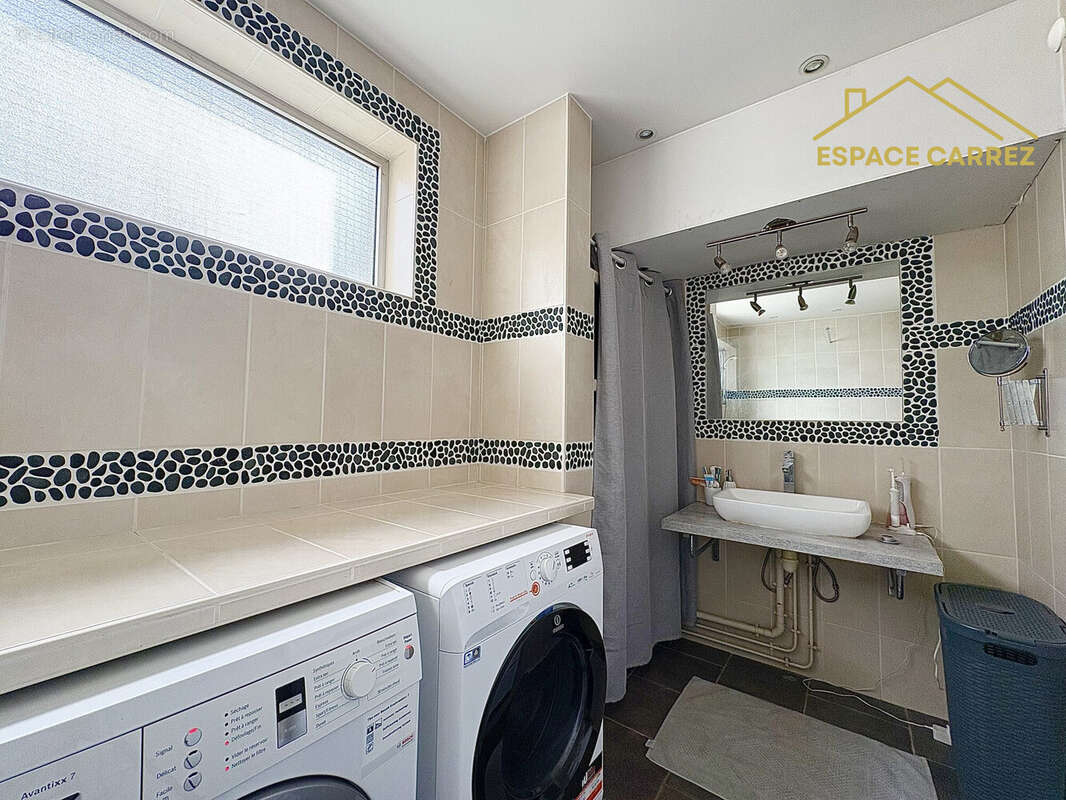 Appartement à LES LILAS