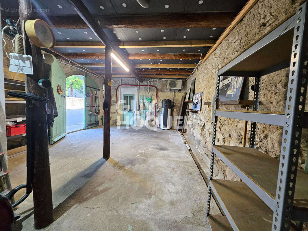 Maison avec extérieur à Vendre à Beaufort - photo 12