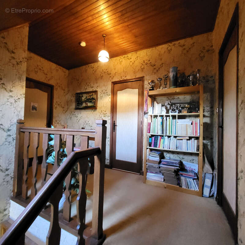 Maison à RIOM-ES-MONTAGNES