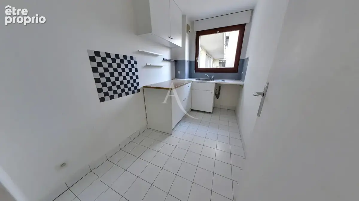 Appartement Saint Maurice 2 pièces de 45,94 m² avec cave et parking  à 12 min du RER A de Joinville-le-Pont - photo 4