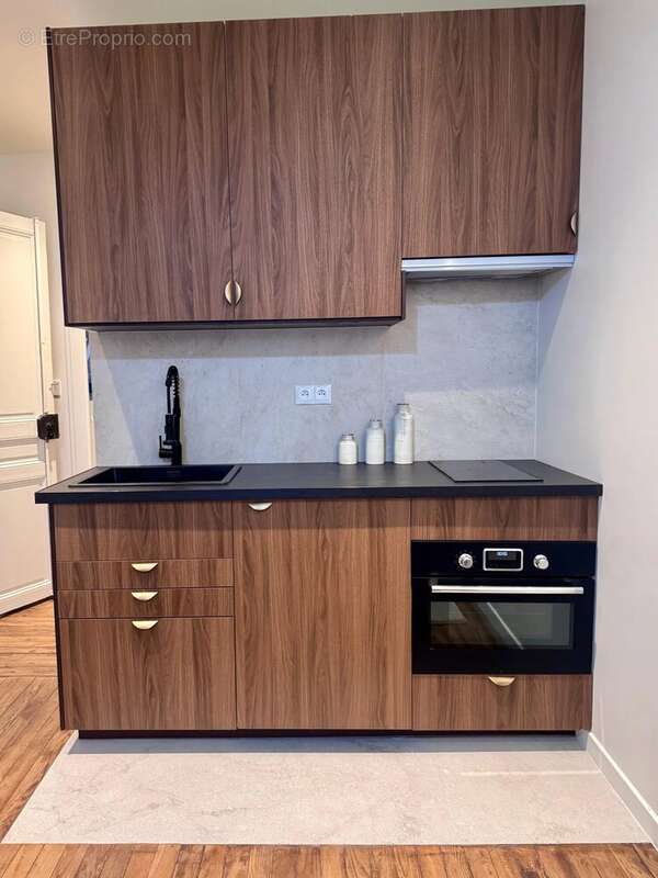 Appartement à LEVALLOIS-PERRET