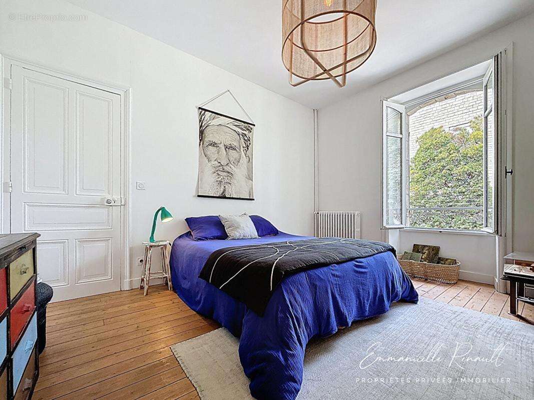 VANNES Albert 1er · Demeure de caractère · 200 m² · Jardin clos plein Sud - photo 8