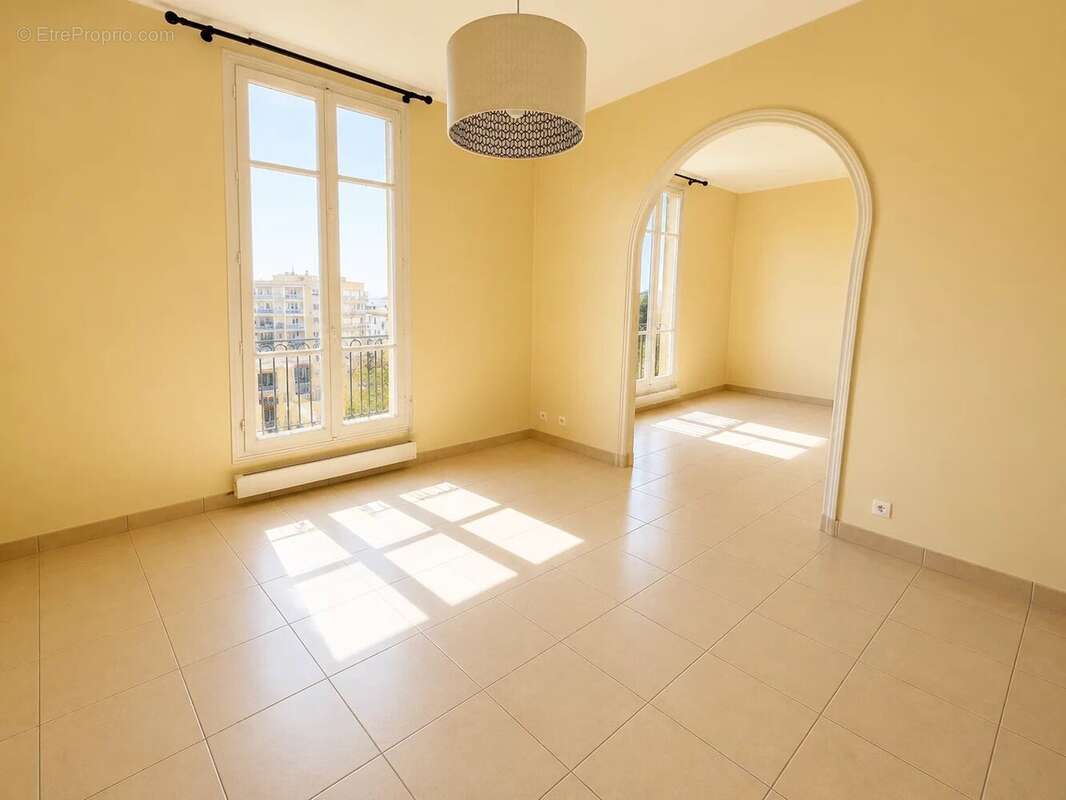 Cap d'ail "centre" - villa 170m²  terrain 1380m²  vue mer  extension possible - photo 7