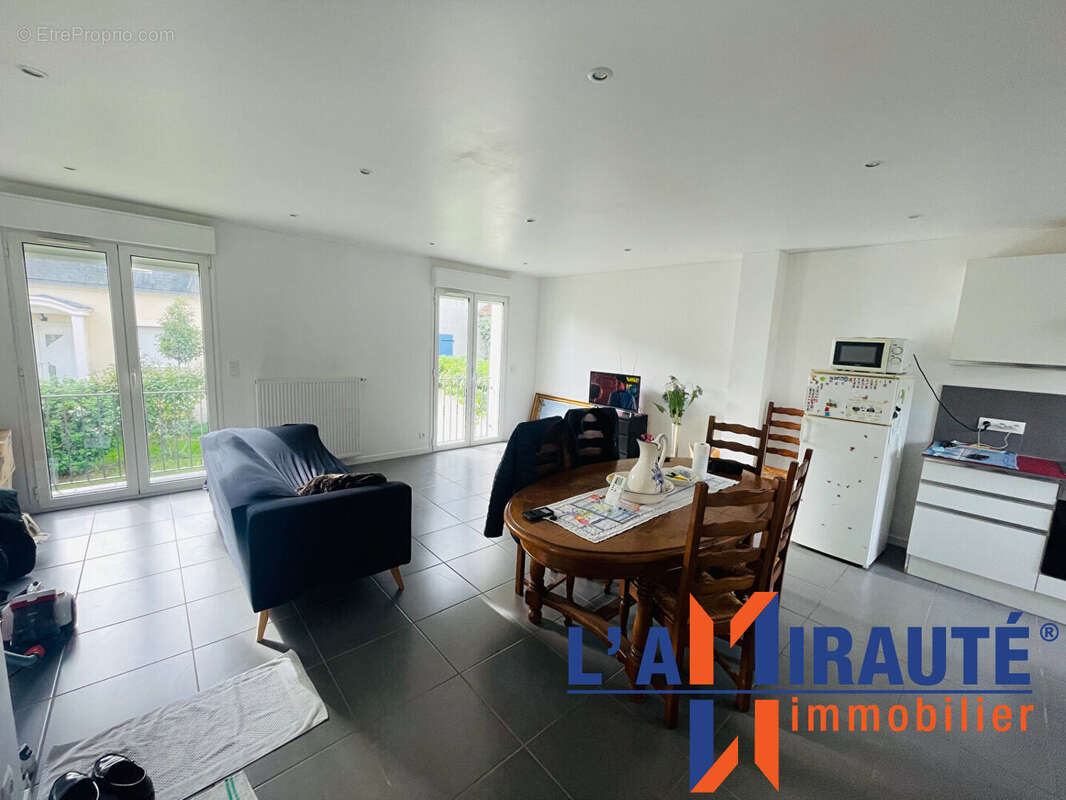 Maison à SARTROUVILLE