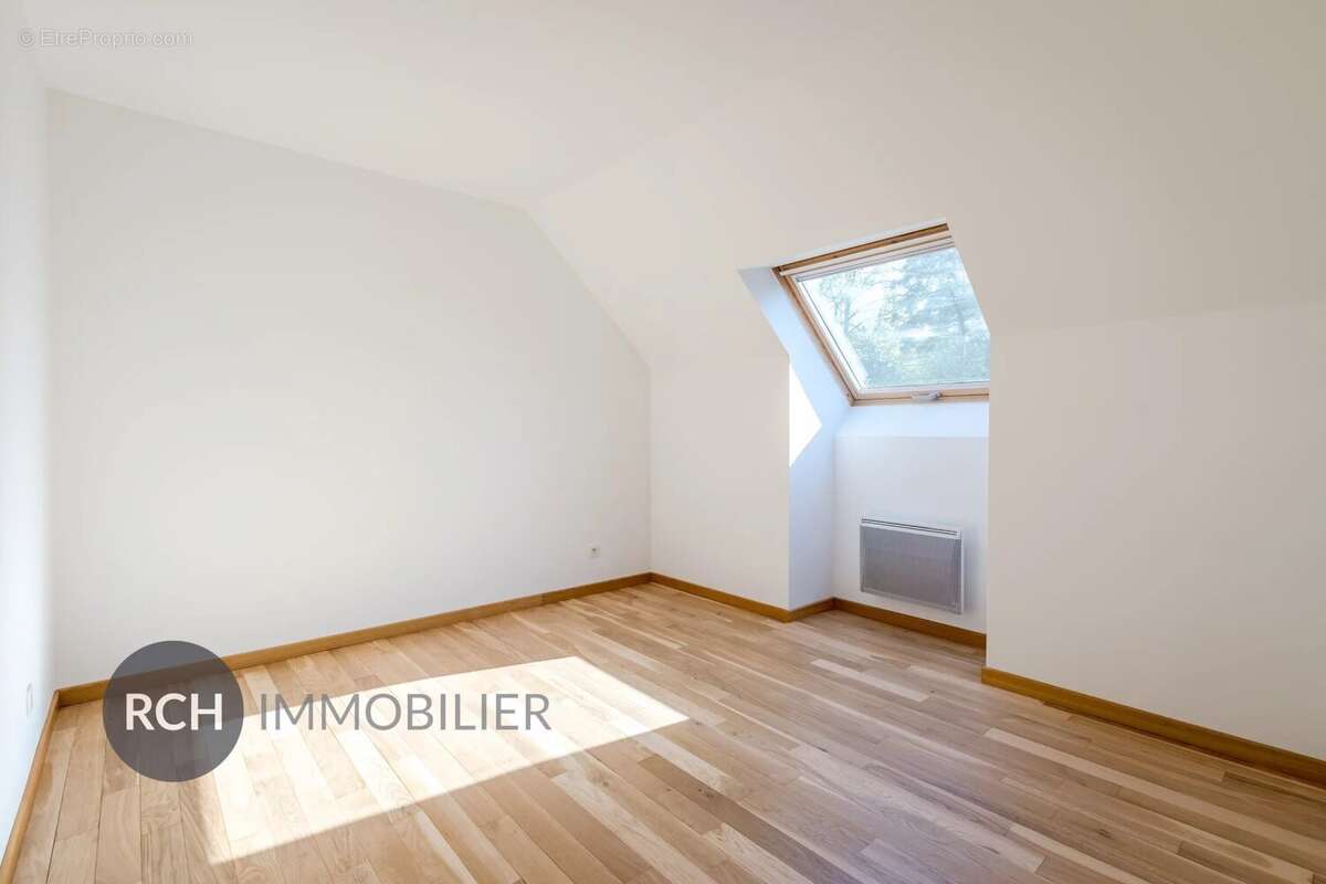 Maison à MONTFORT-L'AMAURY