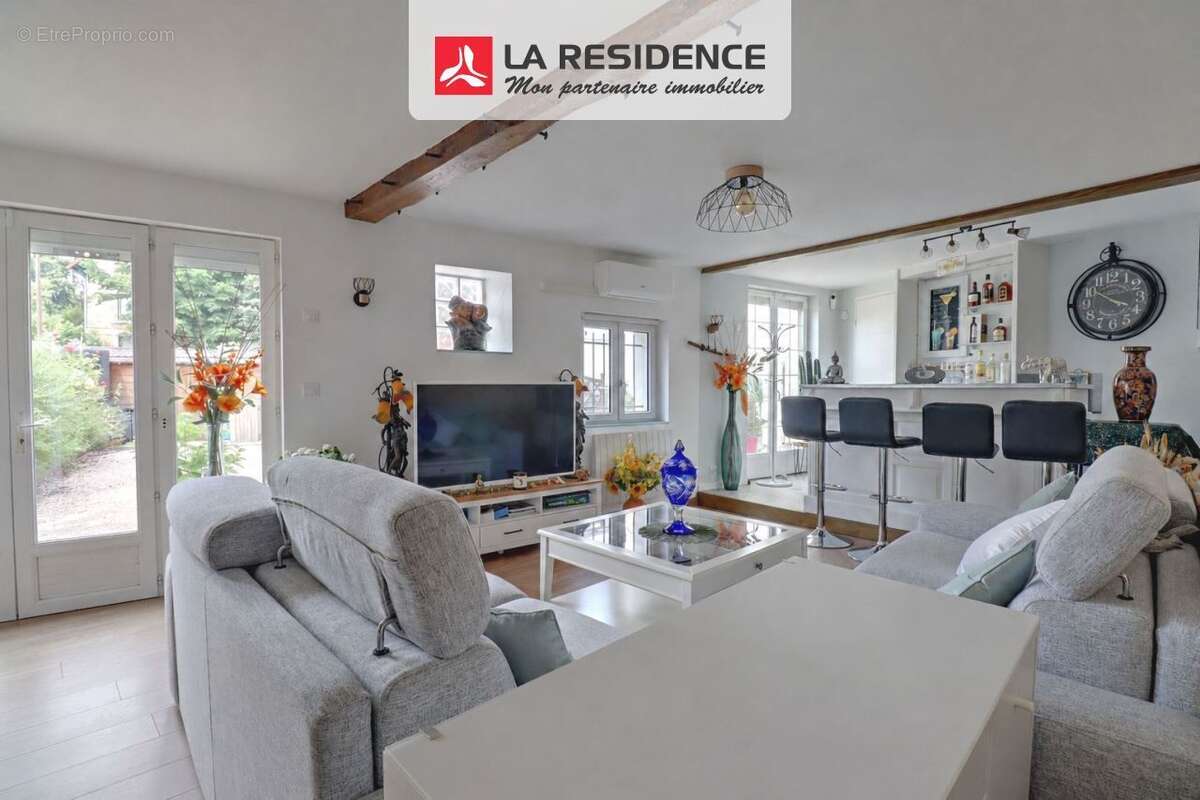 Maison 147 m² à Jouars-Pontchartrain  - photo 8