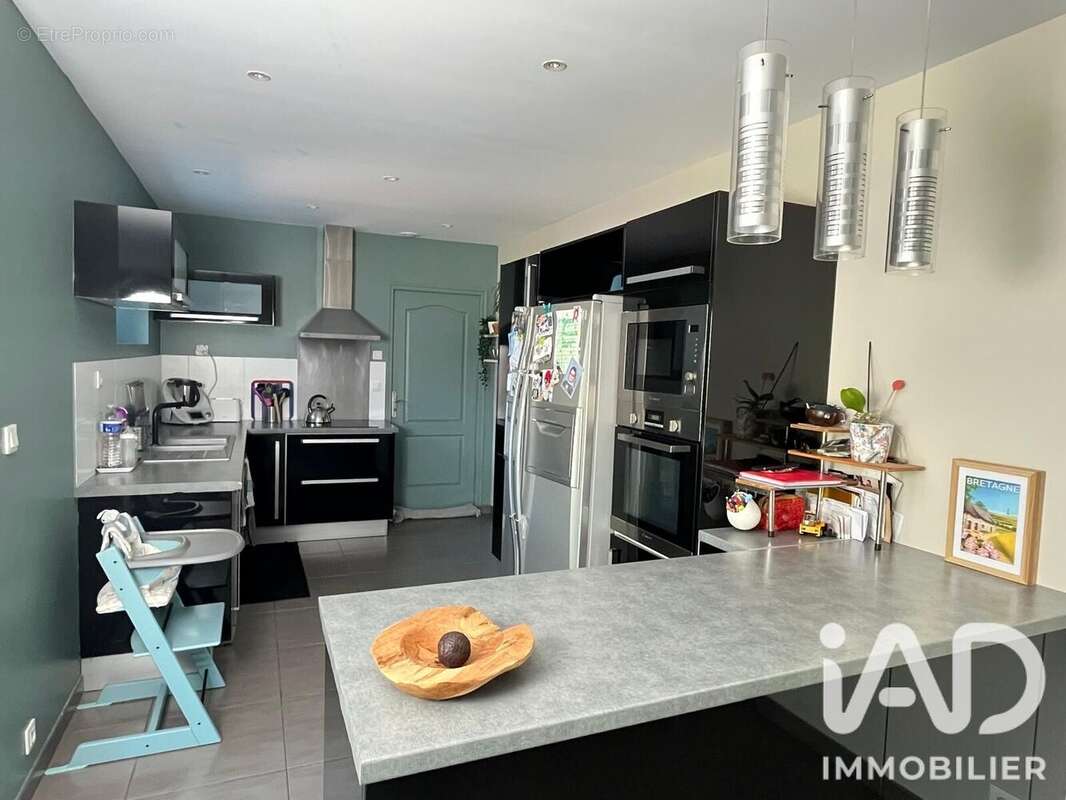Maison 189 m² à Miniac-Morvan  - photo 4